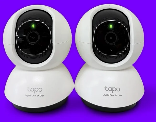 1+1 총2대티피링크 Tapo C200 200만화소 360도회전 실내무선카메라 홈CCTV 야간흑백전환